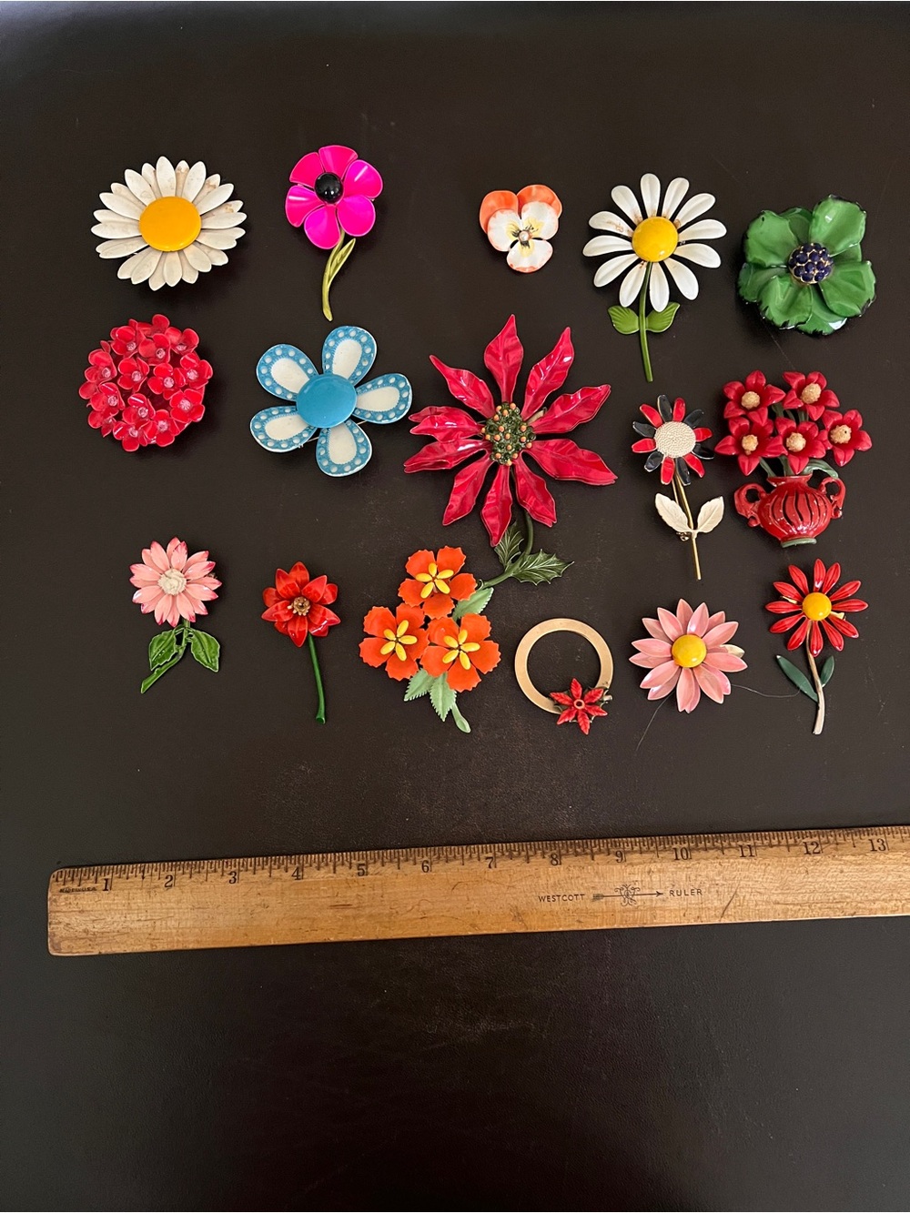 1960's Vintage Metal Enamel/plastic Flower Brooch Lot of 16 - Picture 1 of 8
